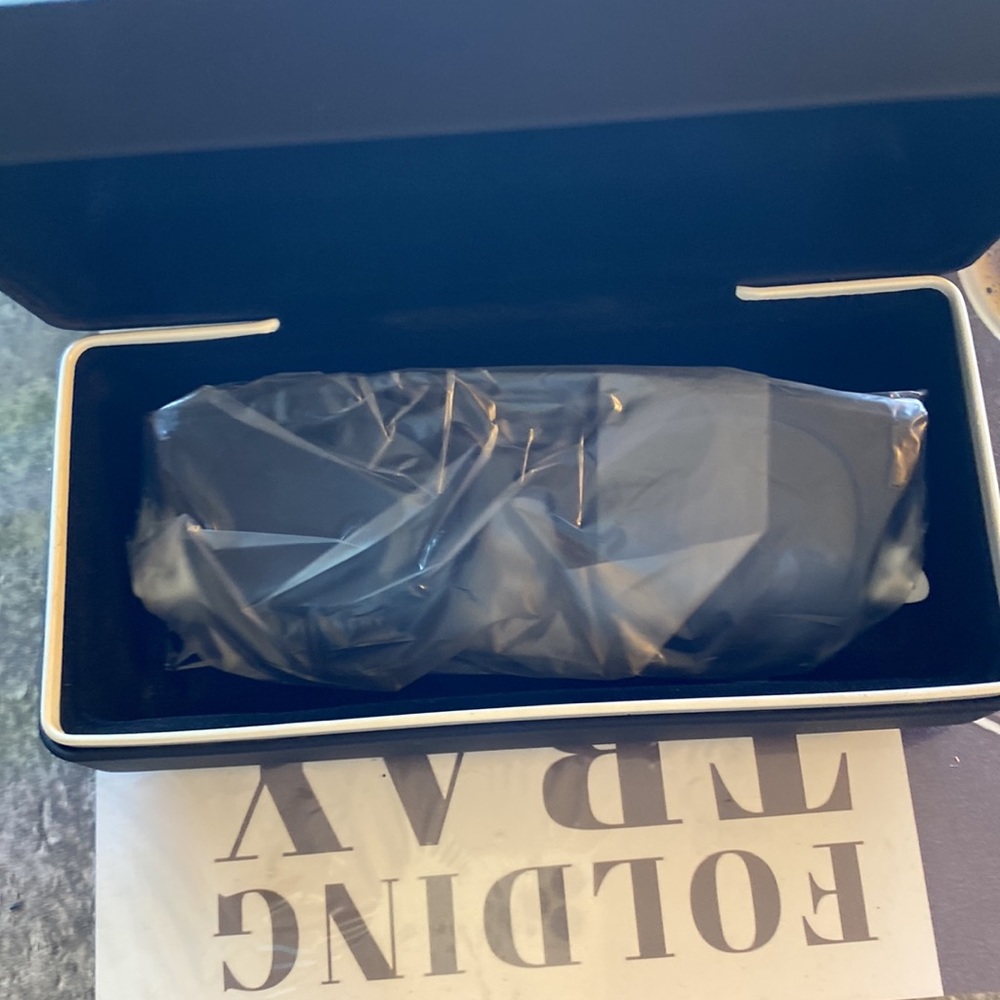 Authentic glasses - Picture 4 of 6